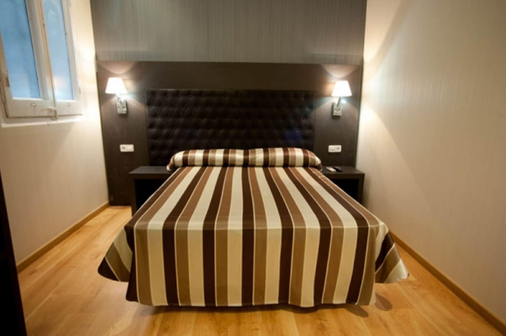 ברצלונה Hostal Bcn 46 מראה חיצוני תמונה