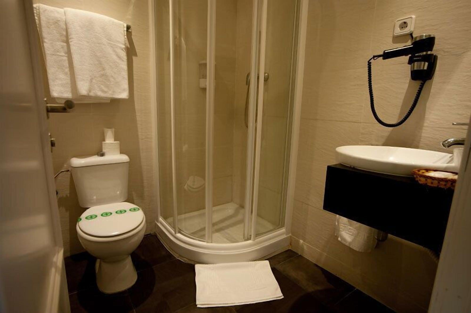 ברצלונה Hostal Bcn 46 מראה חיצוני תמונה