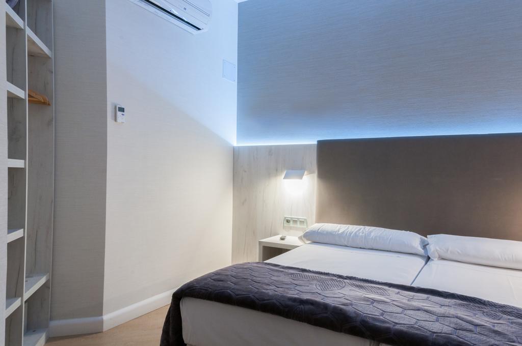 ברצלונה Hostal Bcn 46 מראה חיצוני תמונה