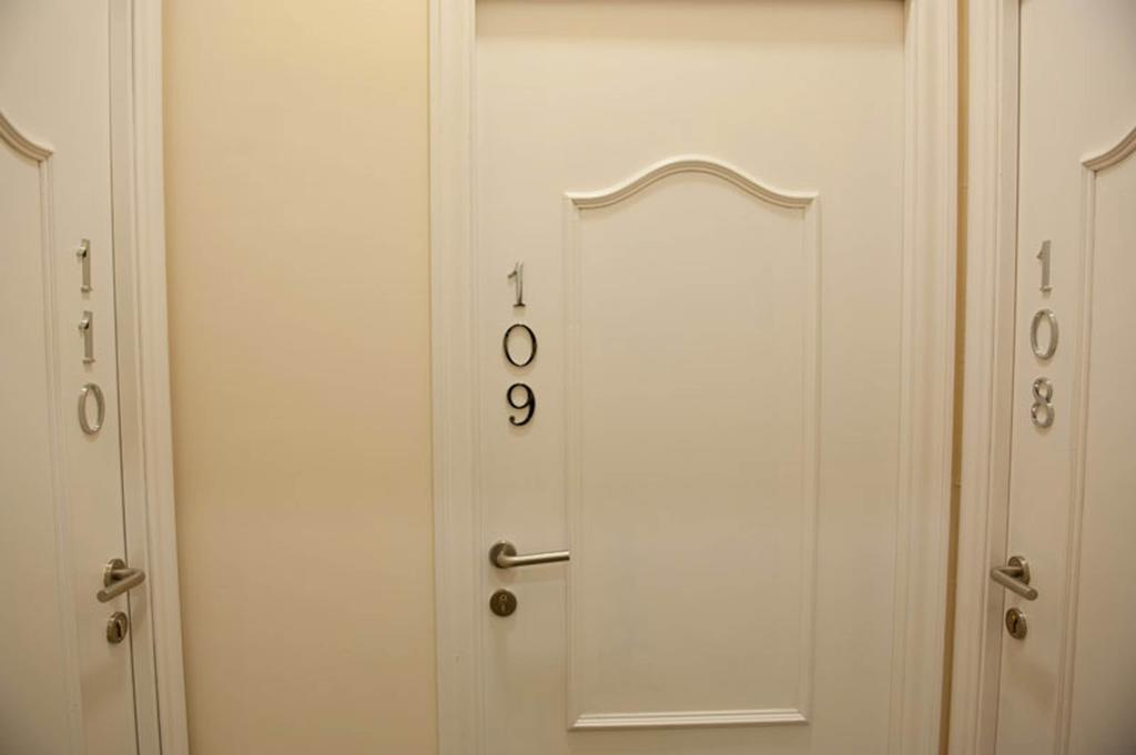 ברצלונה Hostal Bcn 46 מראה חיצוני תמונה